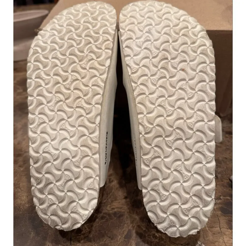 Arizona (Birko-Flor) — Women's size 33 kids 2.5